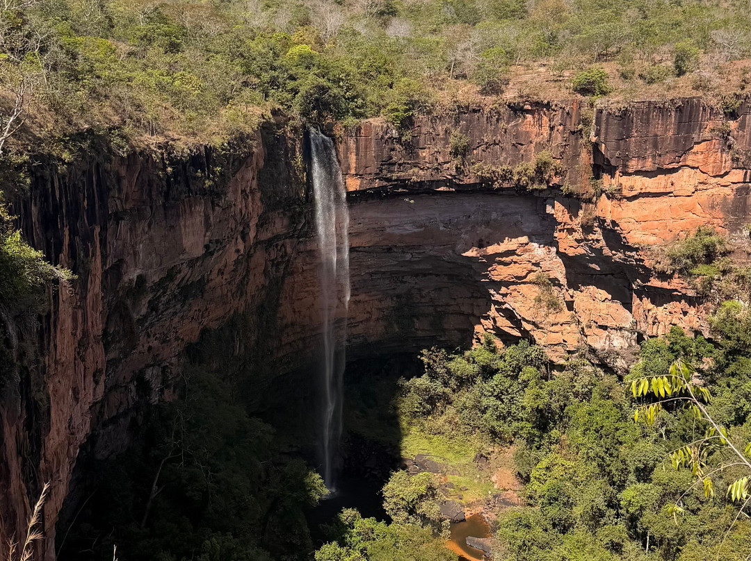 Veu da Noiva Waterfall-Chapada dos Guimaraes必去景点