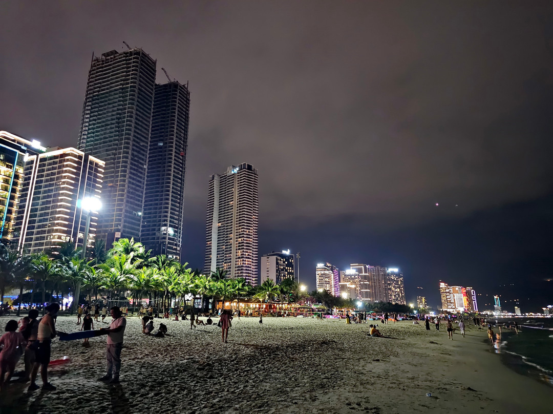 岘港美溪沙滩-岘港必去景点
