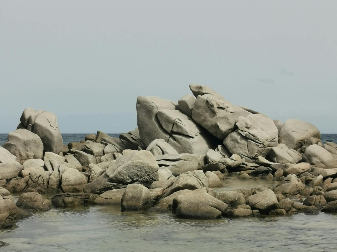 Naracu Nieddu Beach-Aglientu必去景点