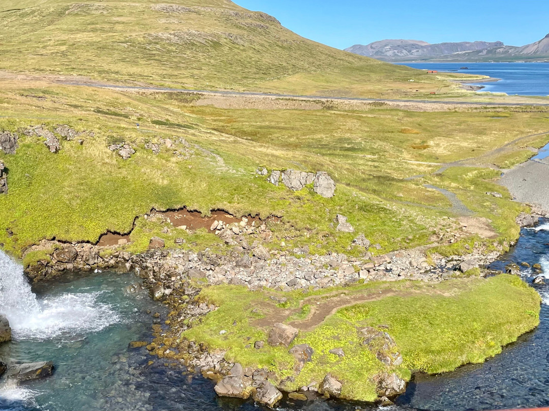 Kirkjufellsfoss-格伦达菲厄泽必去景点