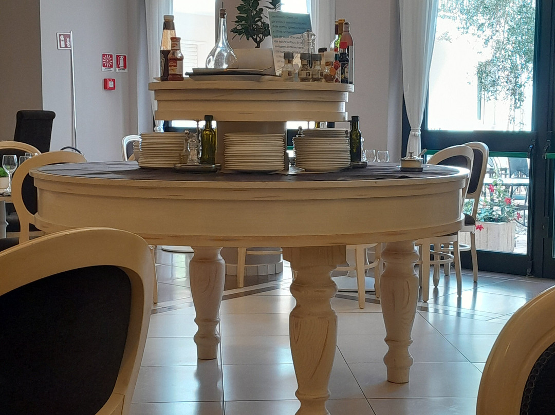 菲尼酒店主图