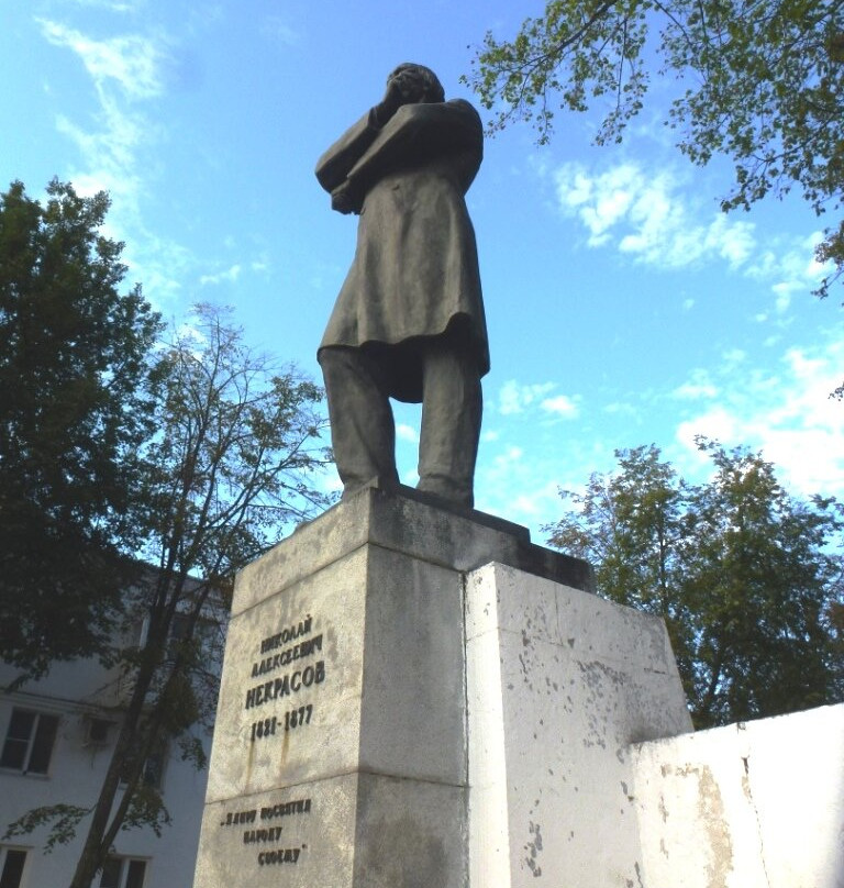 Nekrasov Monument-雅罗斯拉夫必去景点
