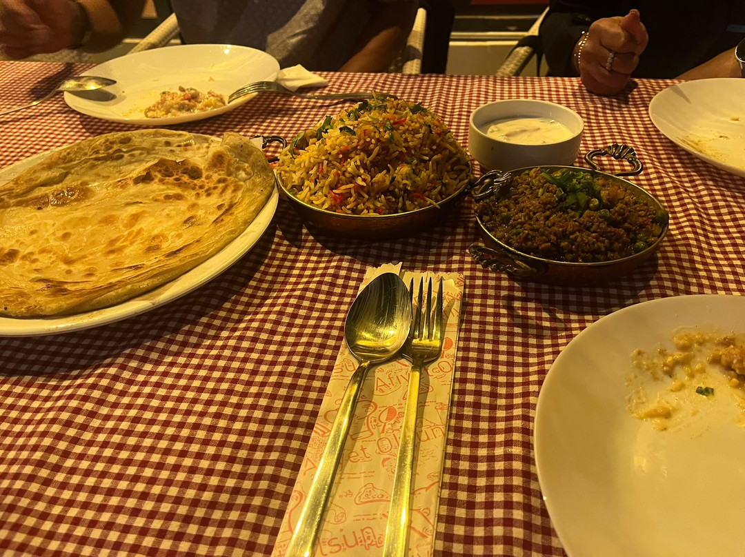 Rasoi Restaurant Indian Pakistani Desi Delicious Food