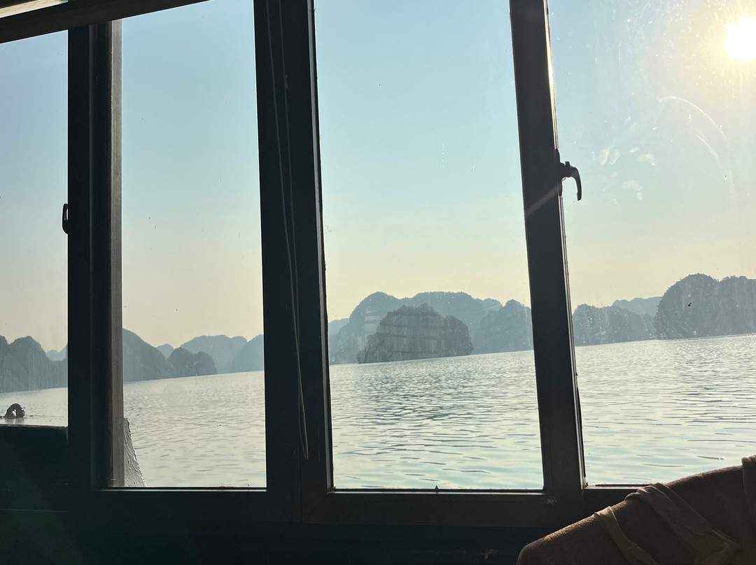 Aduta Cruise-Cat Ba Town必去景点