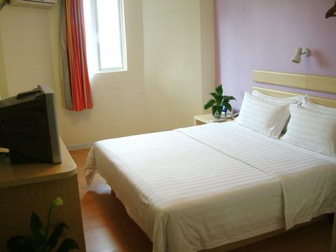 7天北京马甸桥店-客卧