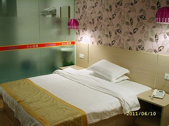 花界酒店(厦门火车站店)主图