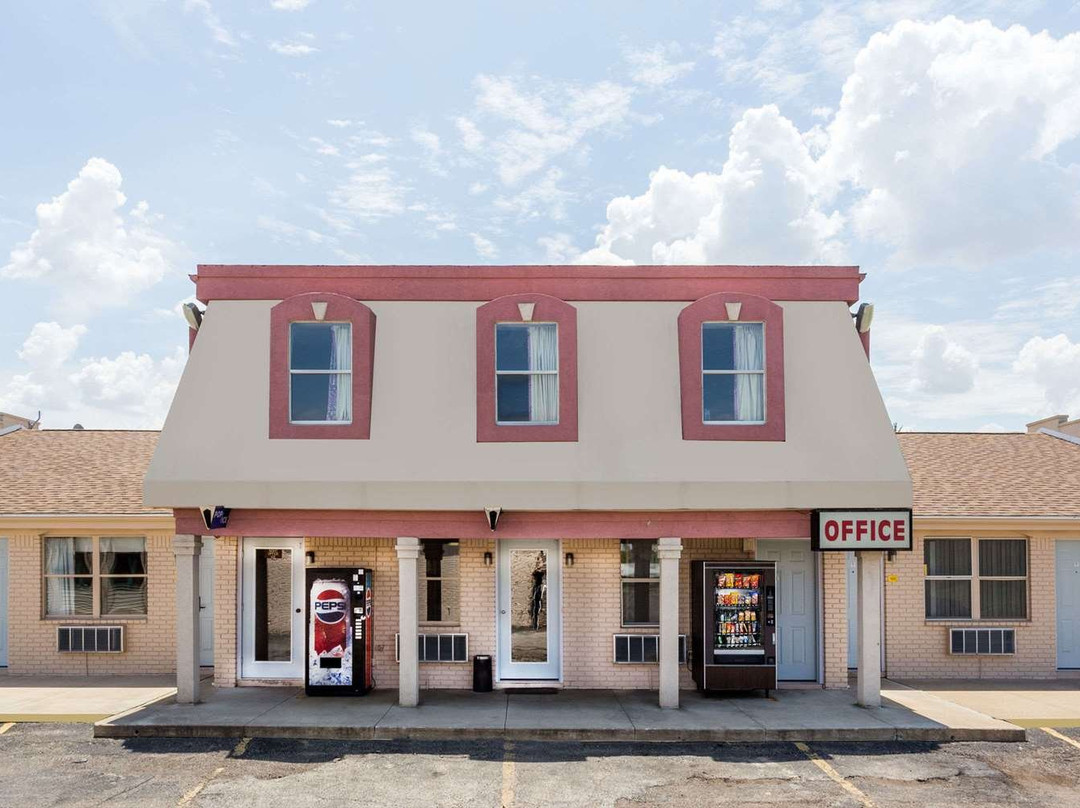 Knights Inn Peru主图