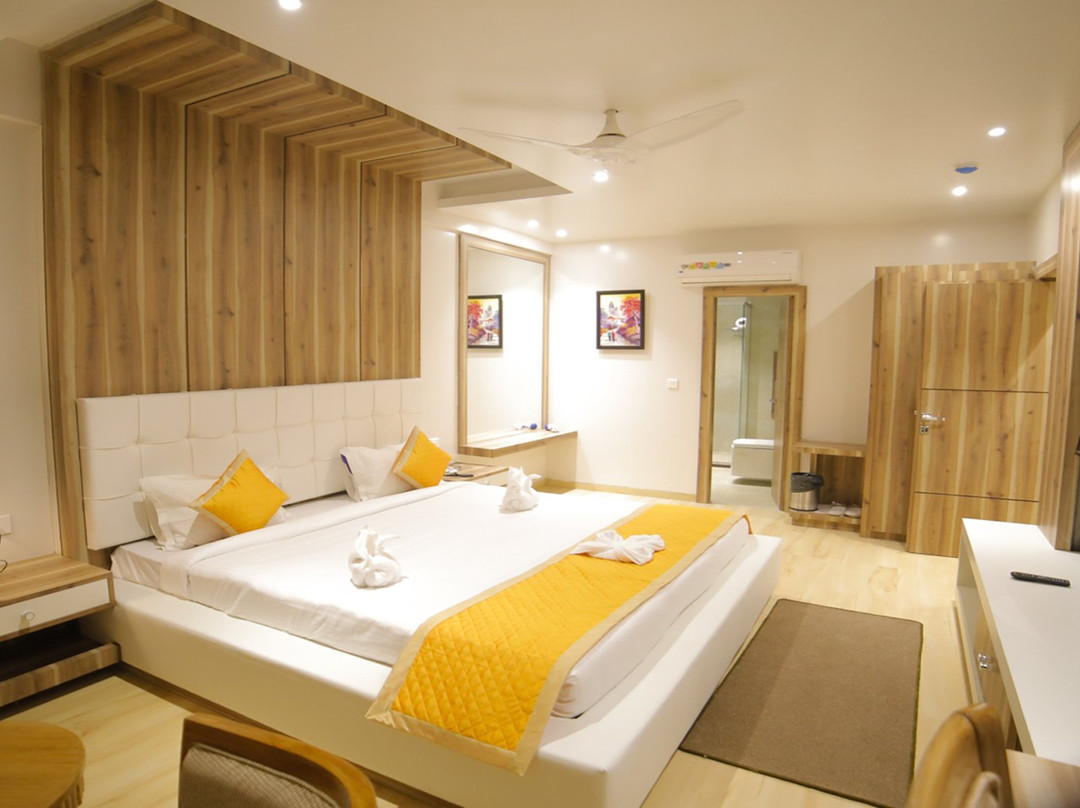 Dhamma Grand Hotel Resort