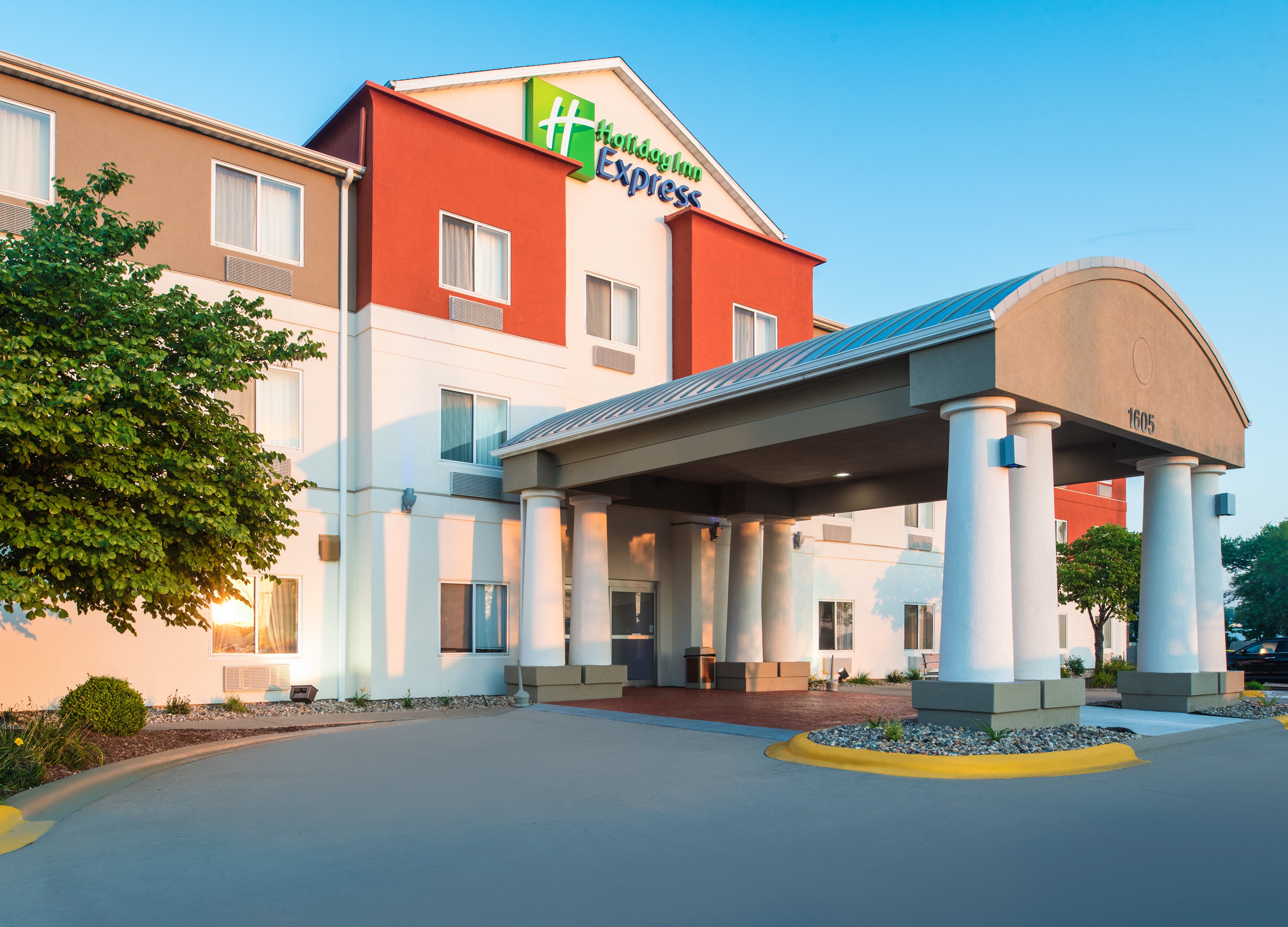 Holiday Inn Express & Suites Burlington, an IHG hotel-官方