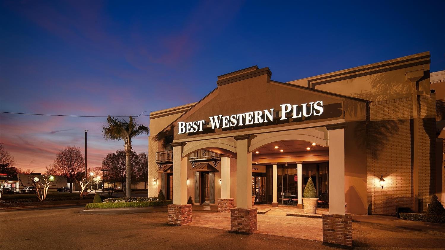 Best Western Plus Westbank-官方
