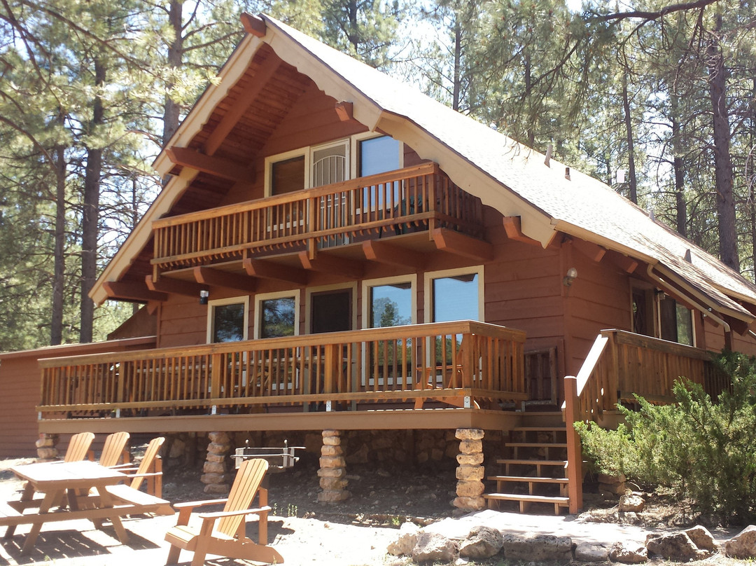 Arizona Mountain Inn & Cabins