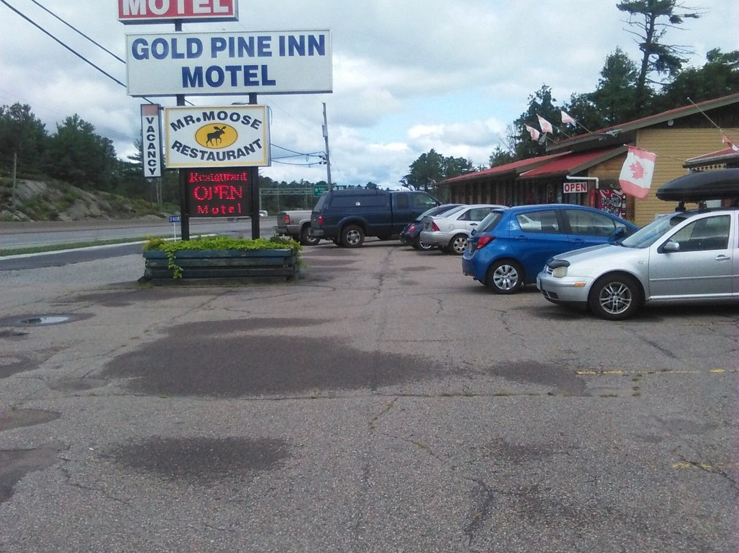 Gold Pine Inn Motel