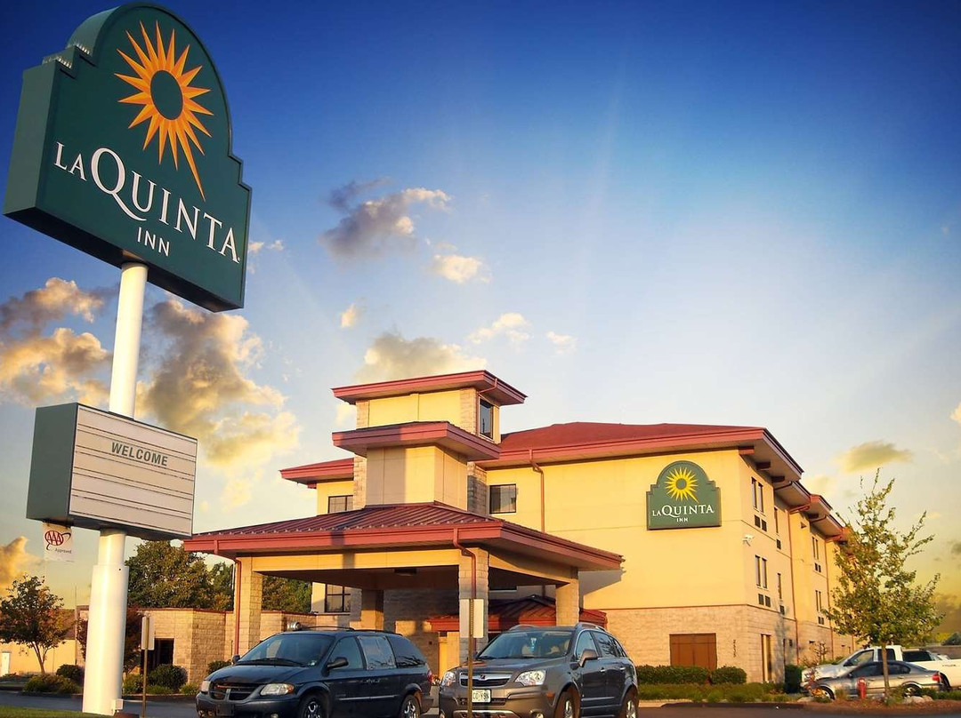 La Quinta Inn & Suites by Wyndham Springfield South