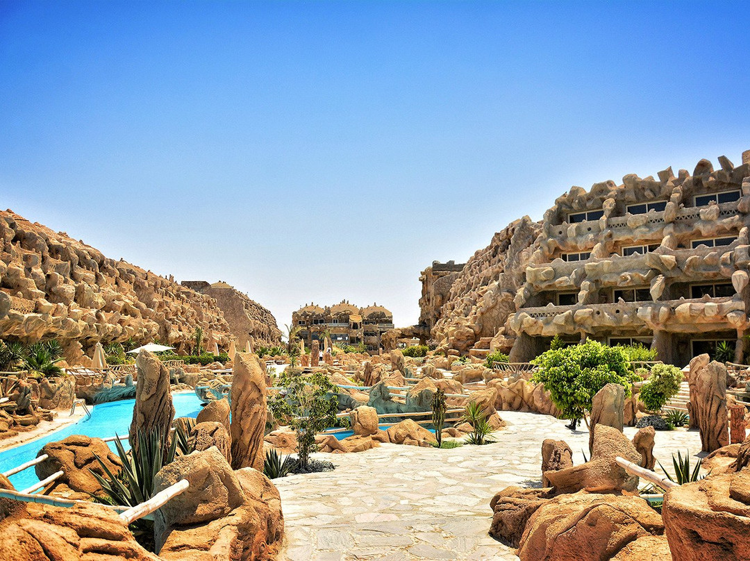 Caves Beach Resort Hurghada主图