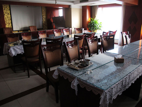 凯宾酒店(抚琴夜市花牌坊地铁站店)主图