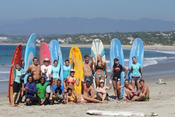 B Surfer Surf School-埃斯孔迪多港必去景点