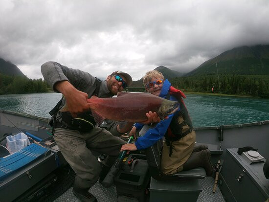 Five Dogs Fishing-Cooper Landing必去景点