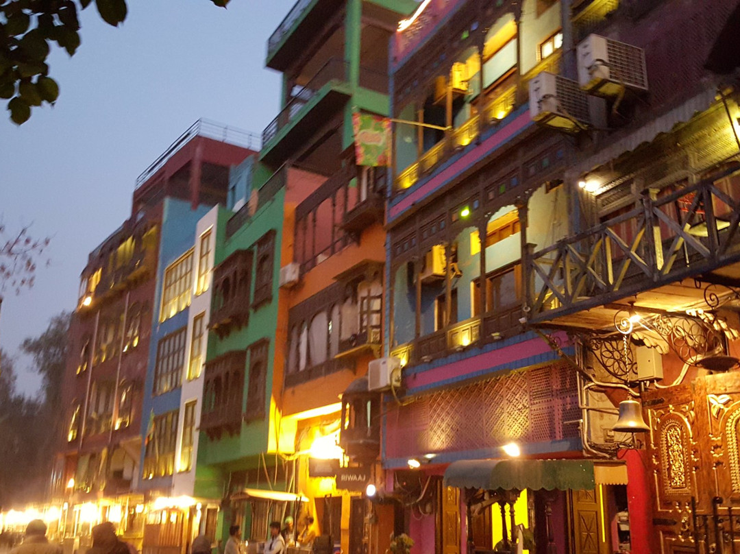 Food Street Fort Road