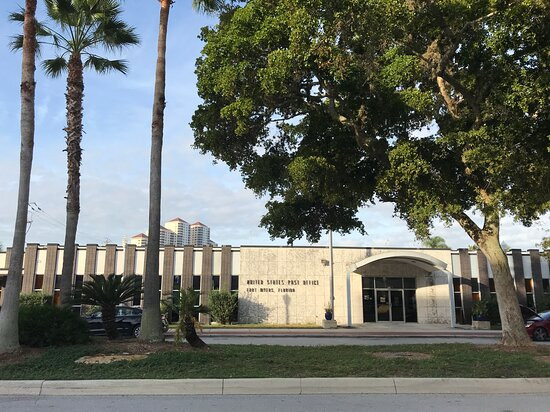 Fort Myers River District-迈尔斯堡必去景点