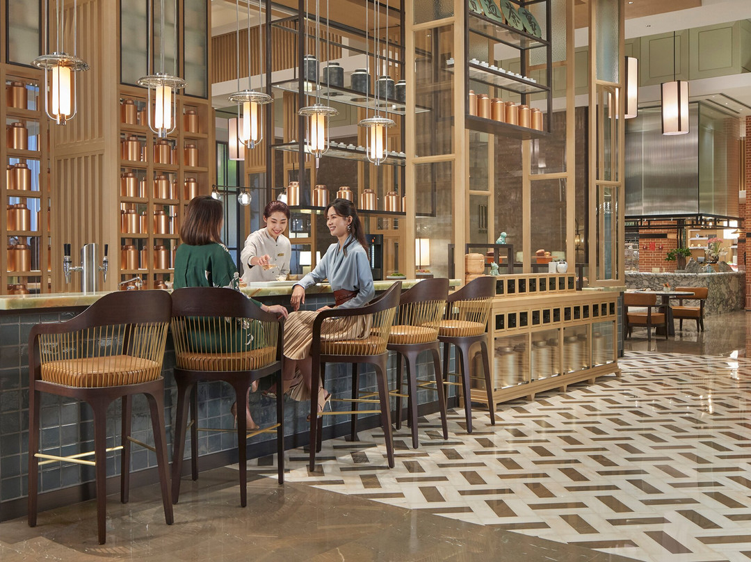 QT Lounge (Shangri-La Qiantan, Shanghai)