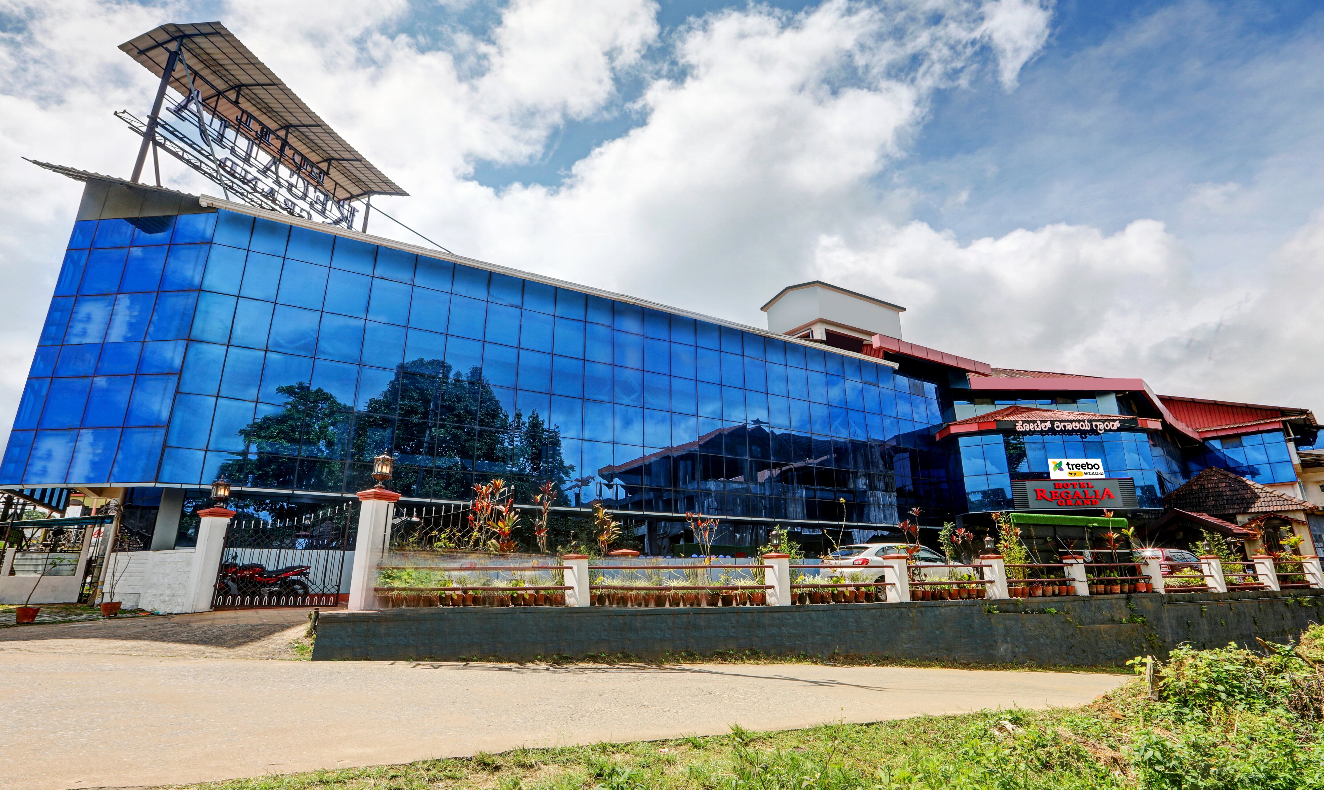 Itsy Hotels Regalia Grand, 500 Mtrs From Madikeri Fort-浴室