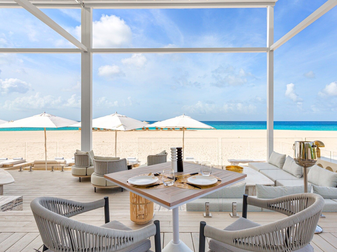 Savi Beach Club