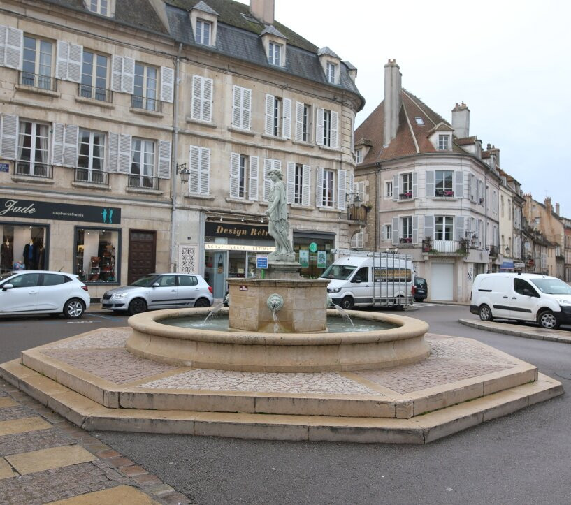 La Fontaine Cérès Ou L'été景点图片