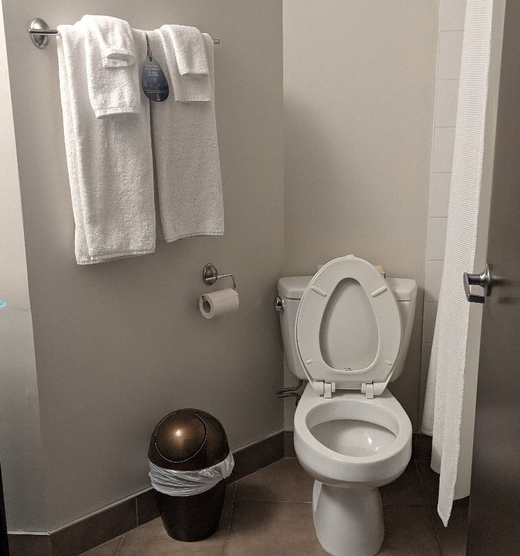 Impéria Hôtel & Suites St-Eustache主图