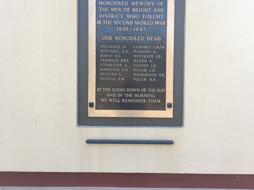 Bright Memorial Clock Tower-布赖特必去景点