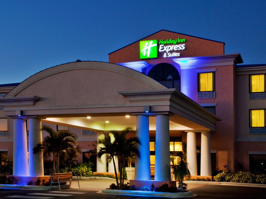 Holiday Inn Express & Suites Lake Okeechobee by IHG主图