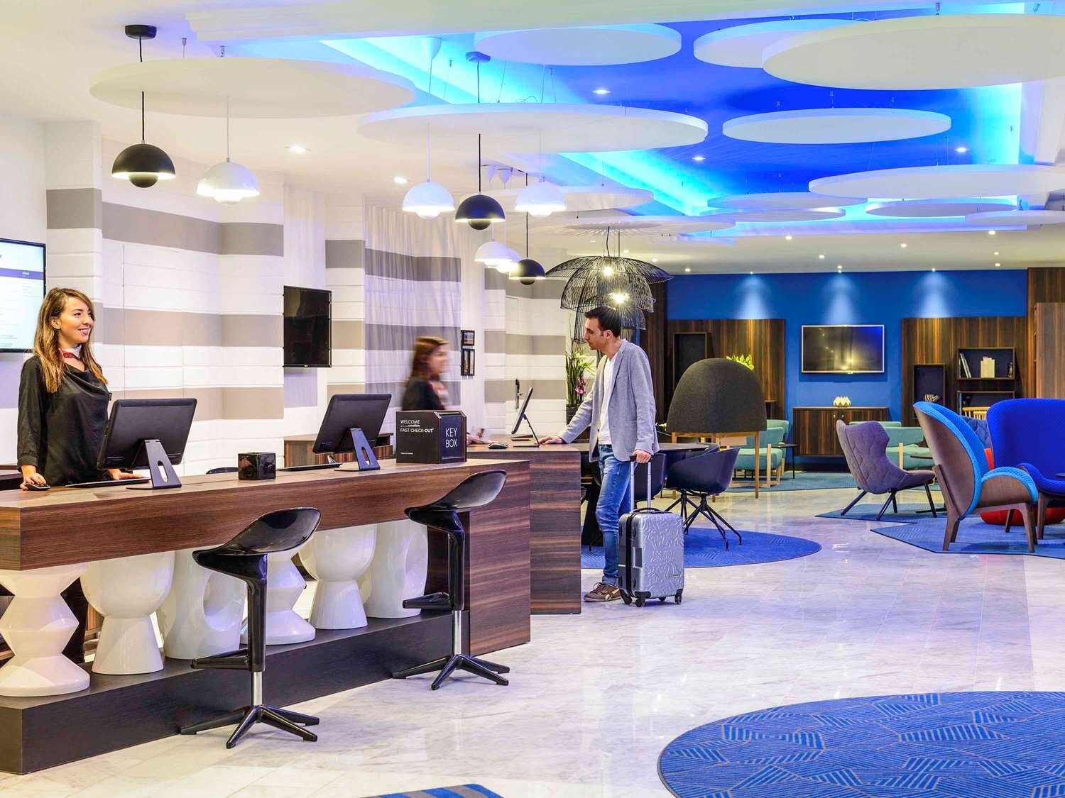 尼斯中心巴黎圣母院美居酒店-官方