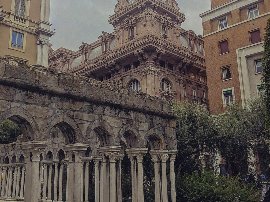 Piazza Dante-热那亚必去景点