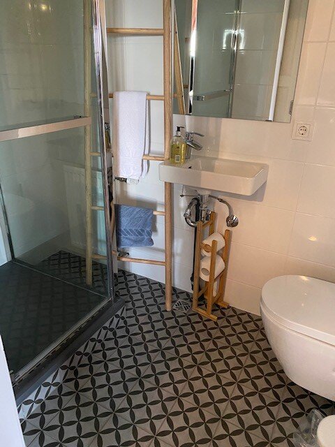 Brimslod Atelier Guesthouse-浴室