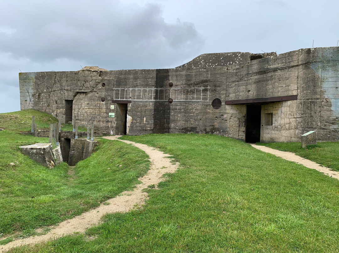 La Batterie d'Azeville (Azeville gun battery)景点图片