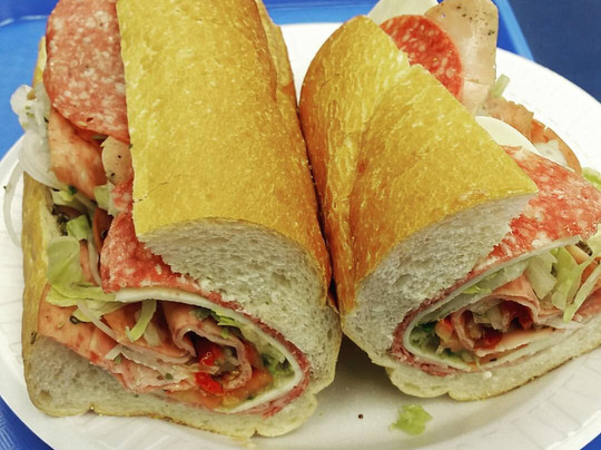 Lee's Hoagie House in Emmaus