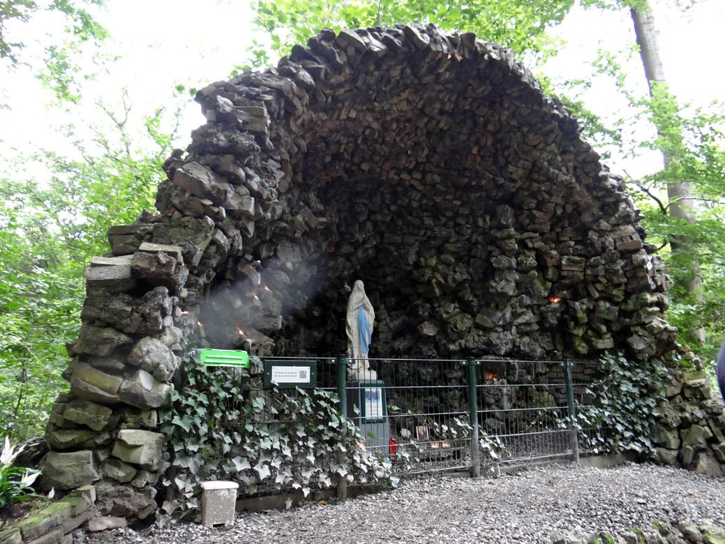 Lourdes Grot Driebergen-rijsenburg-Driebergen-Rijsenburg必去景点