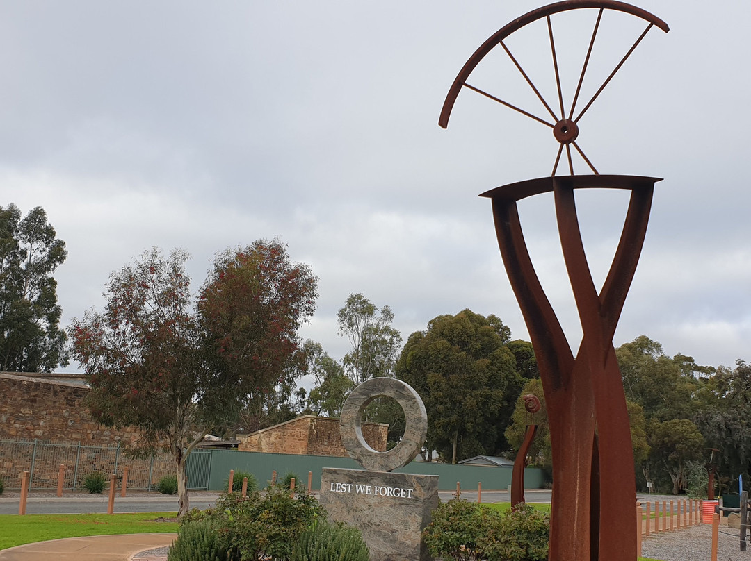 Truro War Memorial景点图片