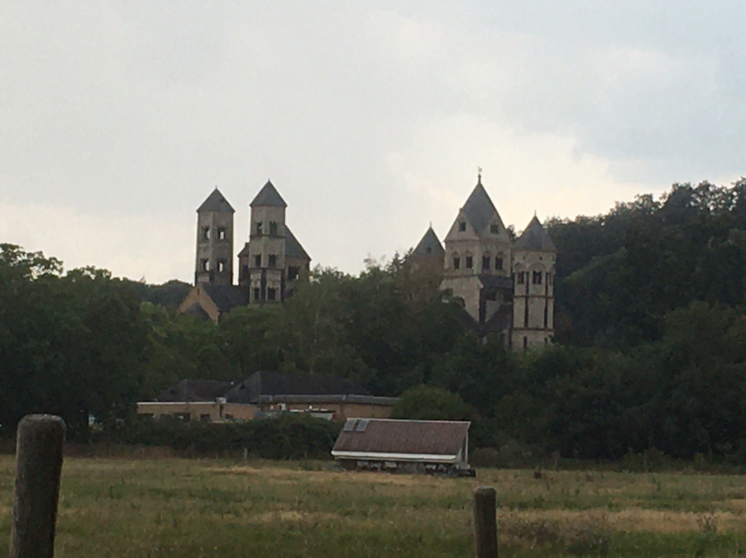 Benediktinerabtei Maria Laach-Maria Laach必去景点