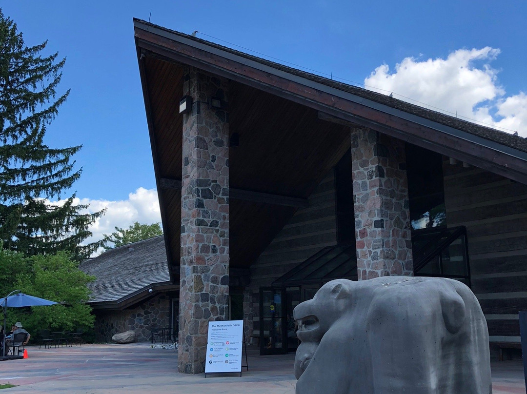 McMichael Canadian Art Collection景点图片