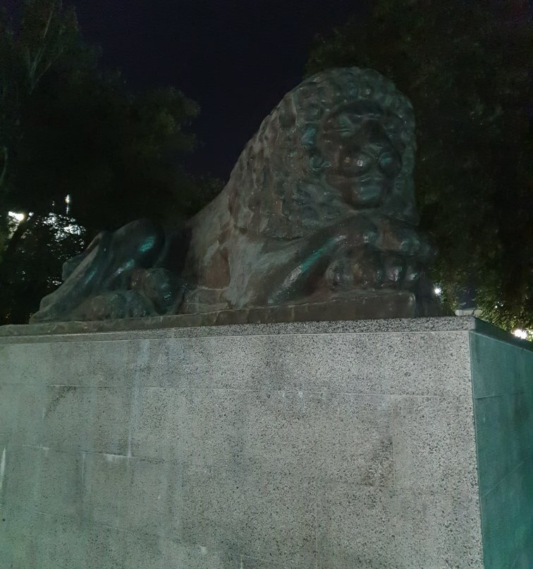 Sculpture Lions景点图片