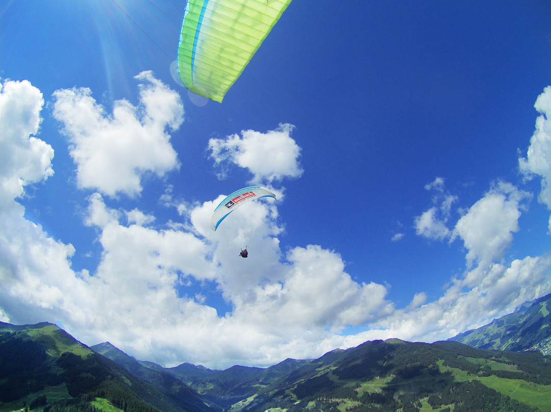 Fly`n Soul Tandemparagliding-萨尔溪必去景点