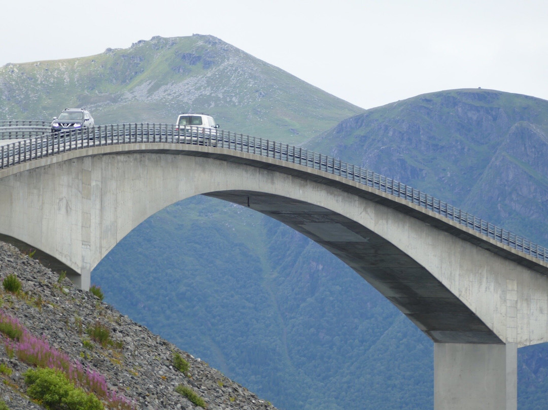 Storseisundet Bridge景点图片