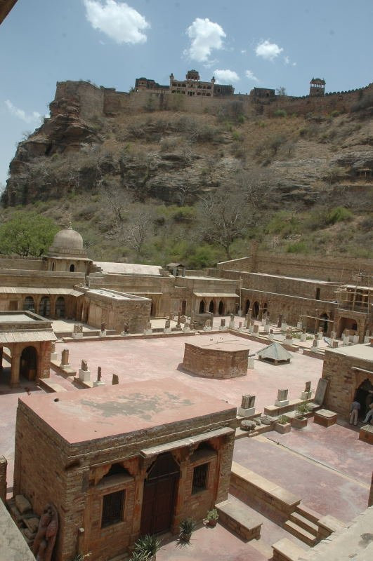 Gujari Mahal Archaeological Museum景点图片