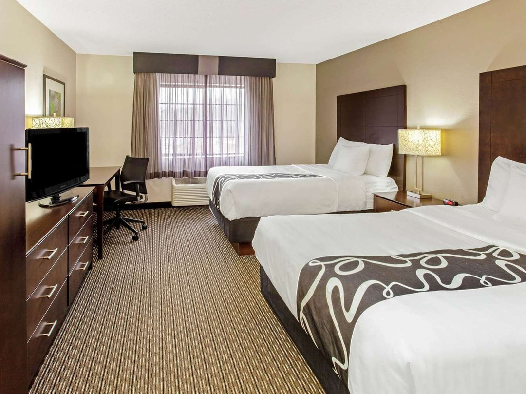 La Quinta Inn & Suites by Wyndham Milwaukee Delafield主图