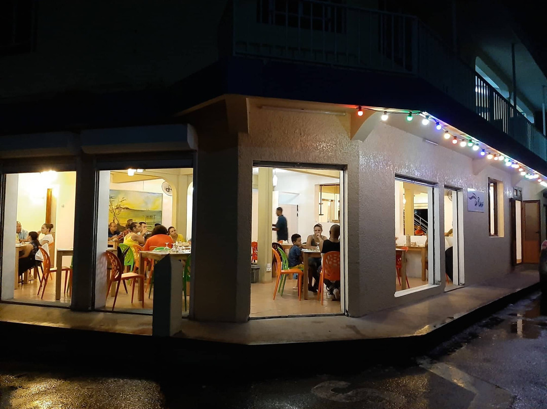 La Plage Resto Bar