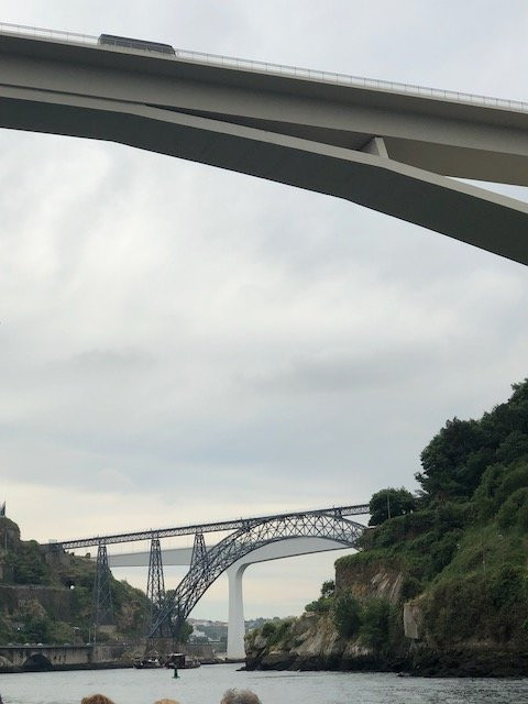 Ponte Infante Dom Henrique景点图片