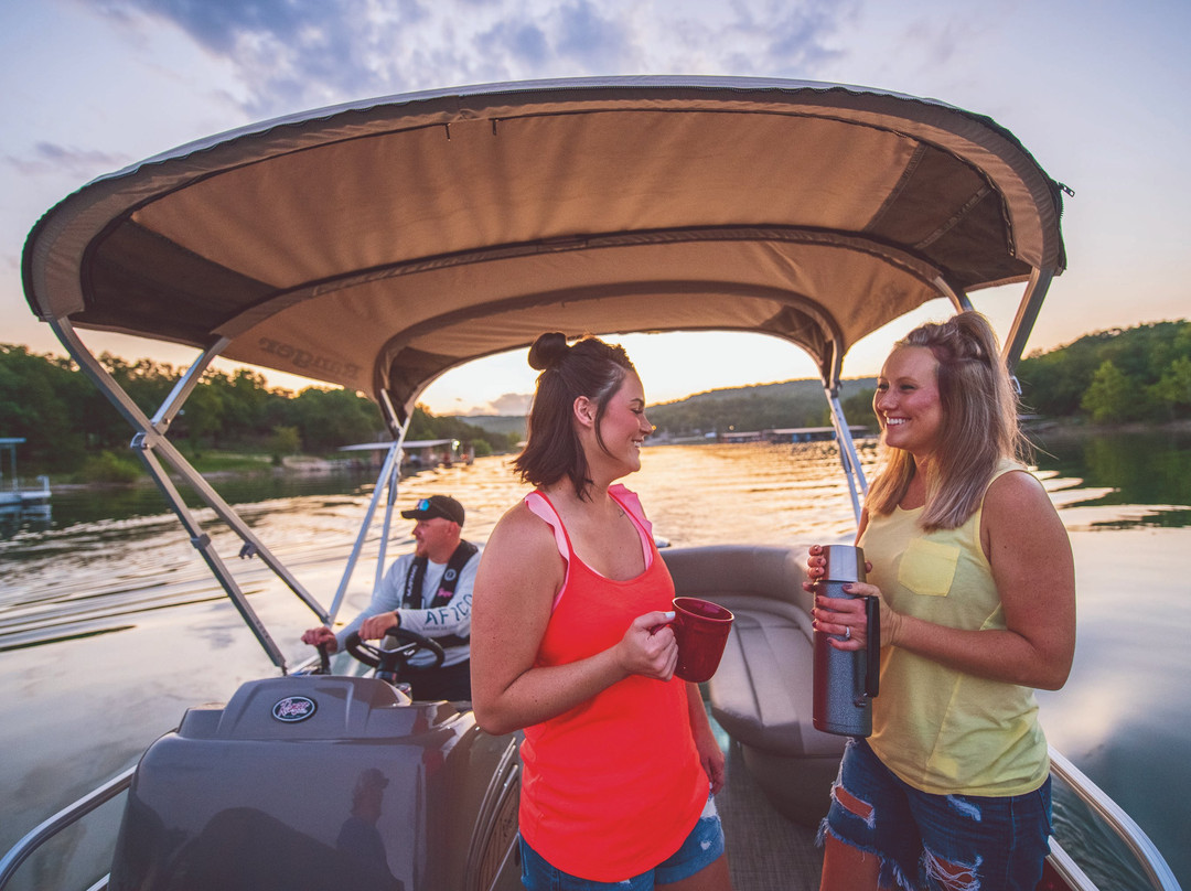 Lake Harris Boat Rentals景点图片