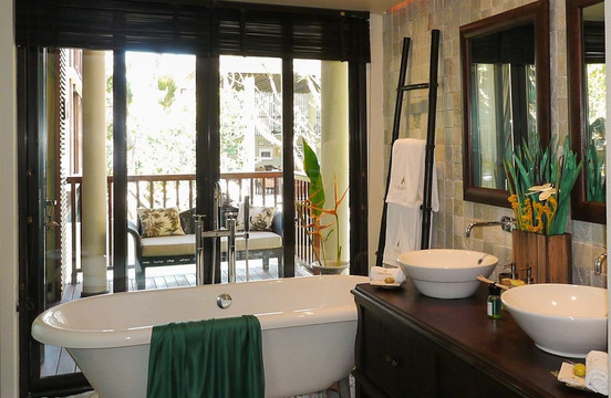 德瓦塔拉海滩酒店主图