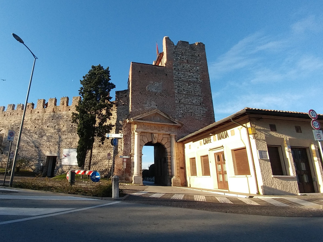 Porta Delle Grazie景点图片