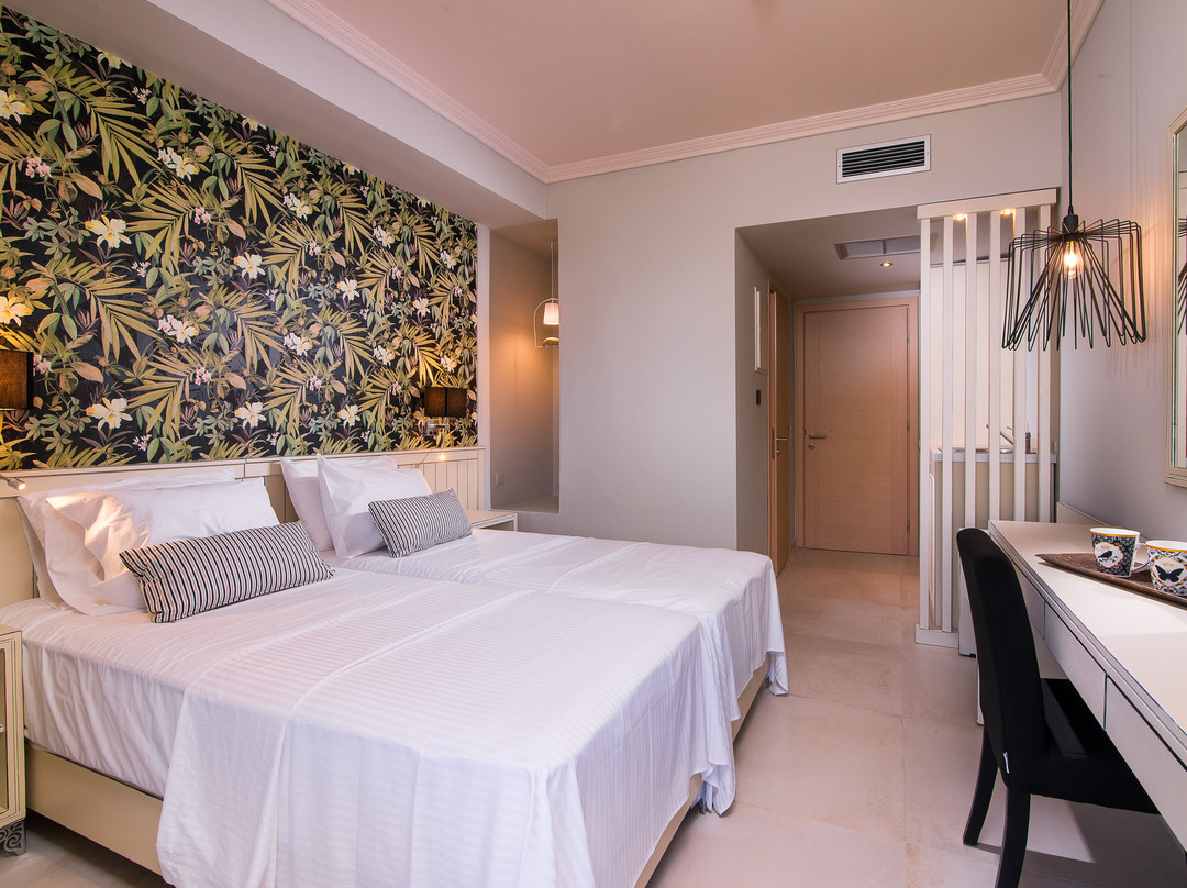 Neikos Luxury Suites主图